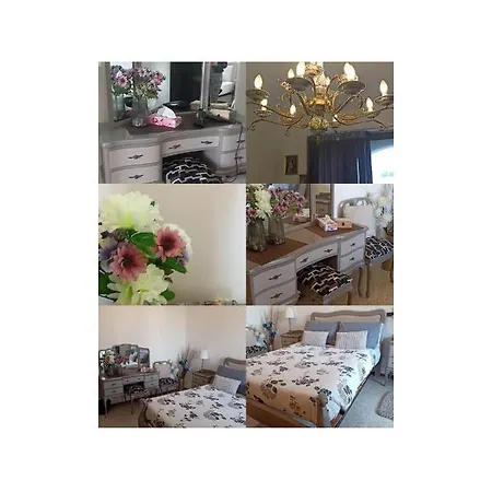 Close To Airport, Double Bedroom, Sofa-bed, Private Bathroom For Adults And Children Aged 10 And Over Only *