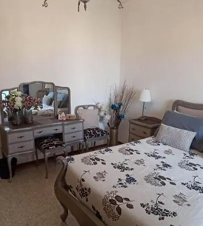 Close To Airport, Double Bedroom, Sofa-bed, Private Bathroom For Adults And Children Aged 10 And Over Only *